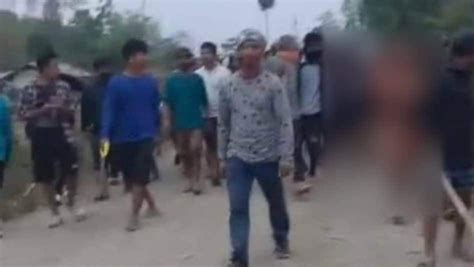 manipur women paraded naked porn|Gang rape investigated as video shows abducted Indian women。